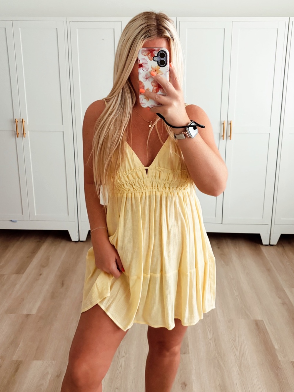 🆕 NWT yellow v neck mini sundress